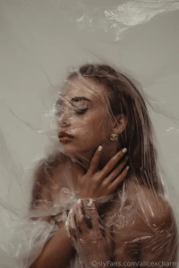 Sweet like a peach but i bite back