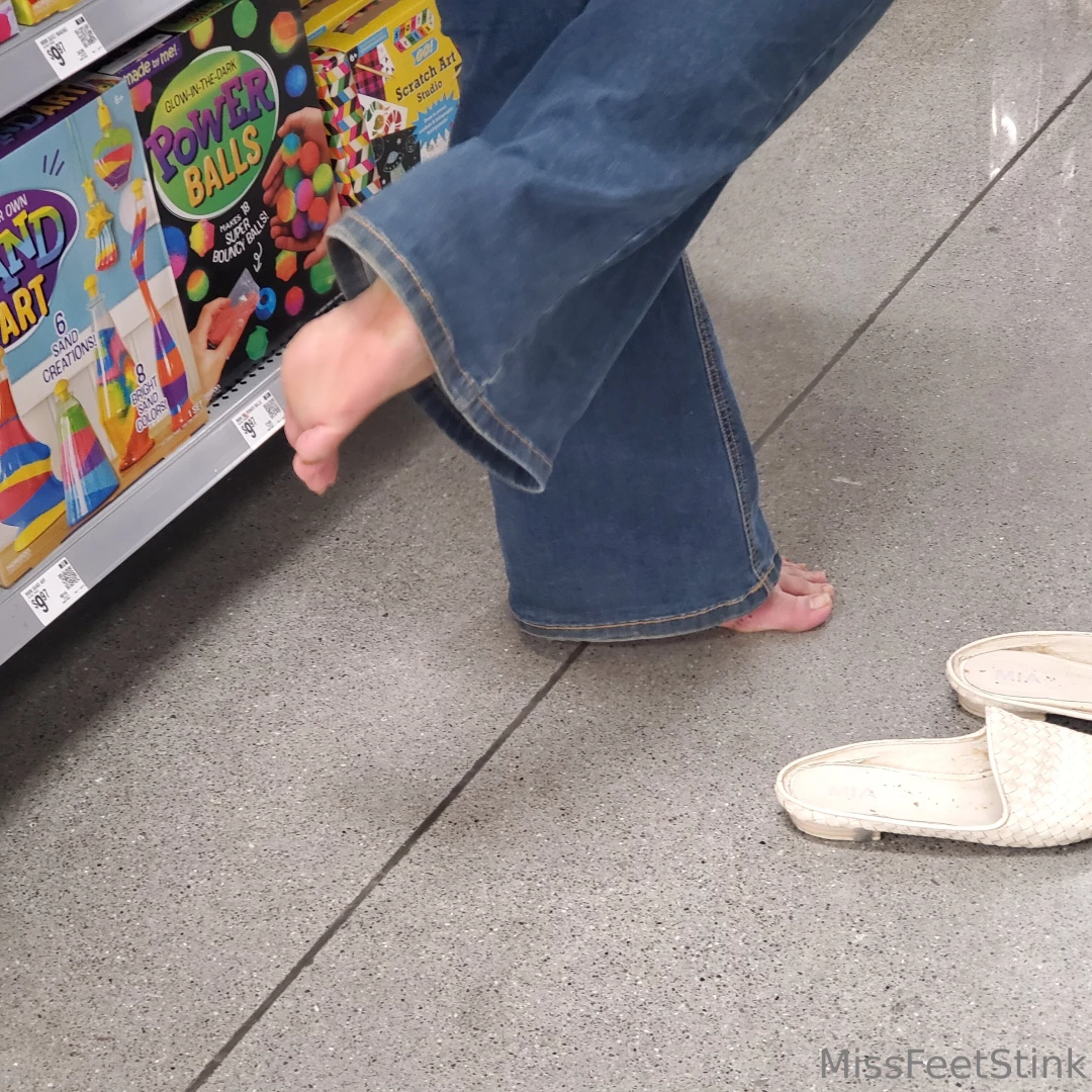 Stepped out of my foul mules in walmart god almighty did my feet stink 