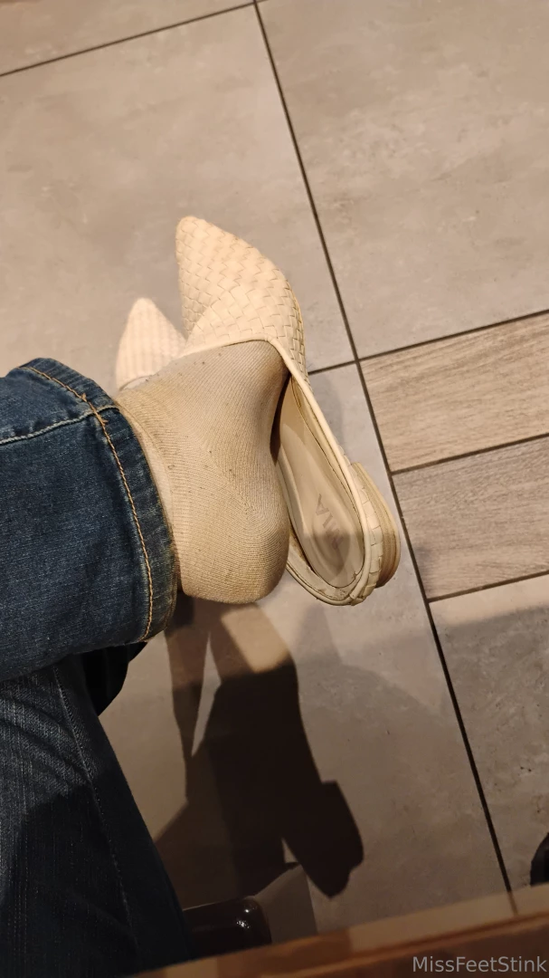 These mules are really starting to stink i ve noticed the smell 