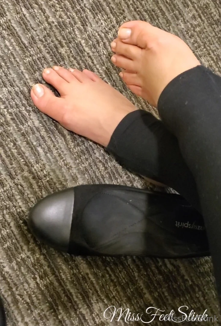 For some reason you all enjoy seeing me in my stirrup leggings maybe part 4 