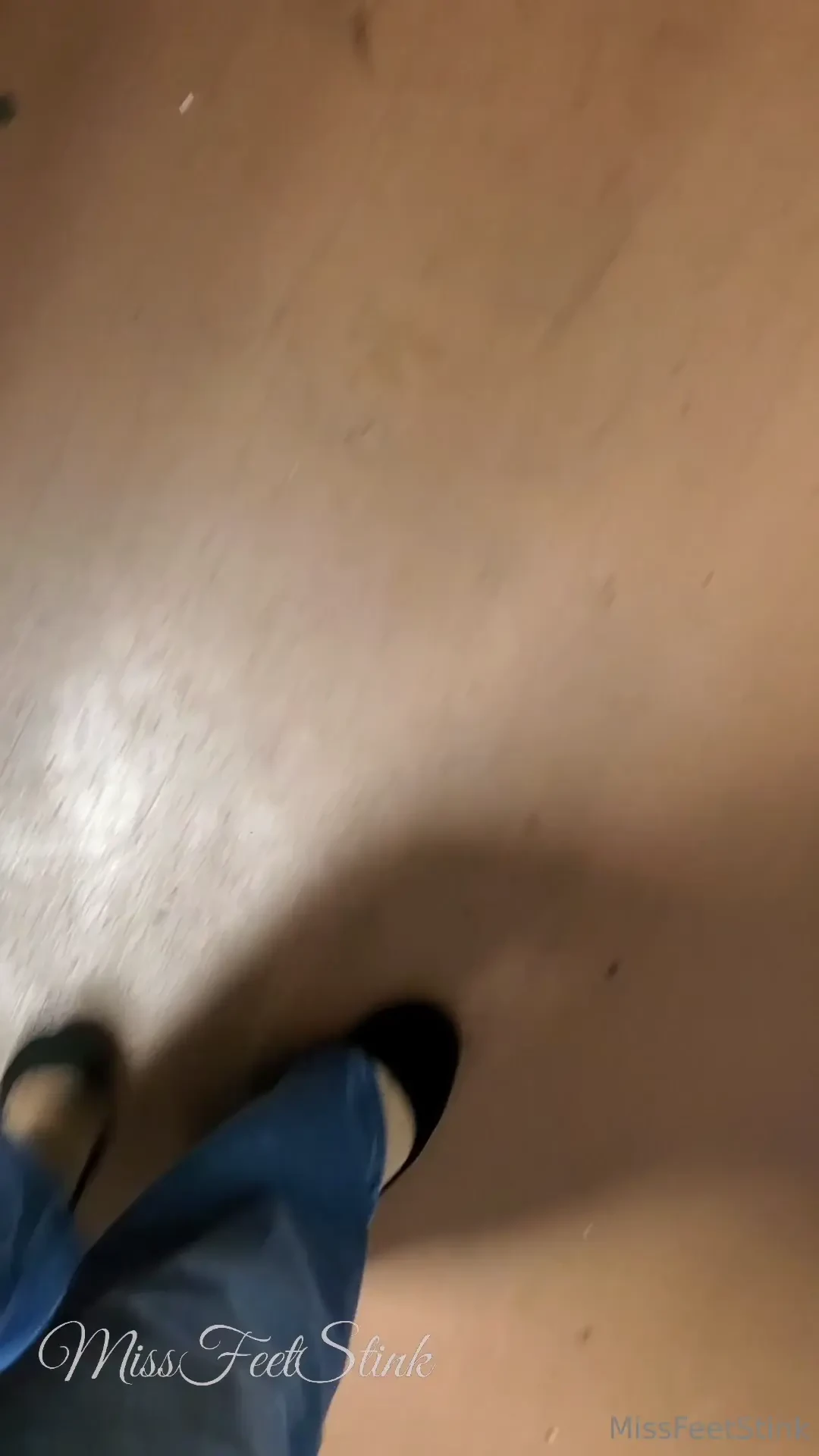 If you like dirty feet if you like my dirty feet tune in to this video 