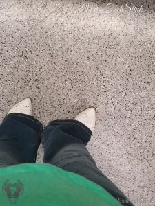 Follow along with me from the office to wally world and then home i m