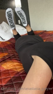 He loves to suck and skeet on feet one word i n c r e d i b l e part 2