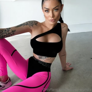 Best sportswear i ve found that can keep up with my daily life 20