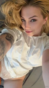 Let s cuddle today caresses are on me