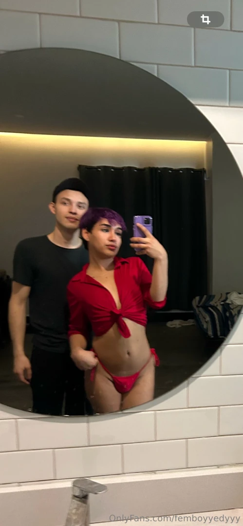 Me encanta coger con primerizos me dijo q era su primera femboy lo dej 