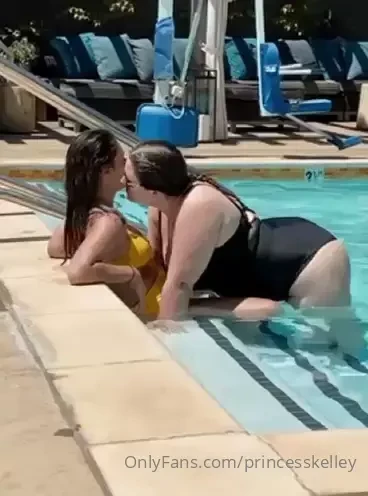 Happy birthday to me i am a very lucky and loved woman and very 