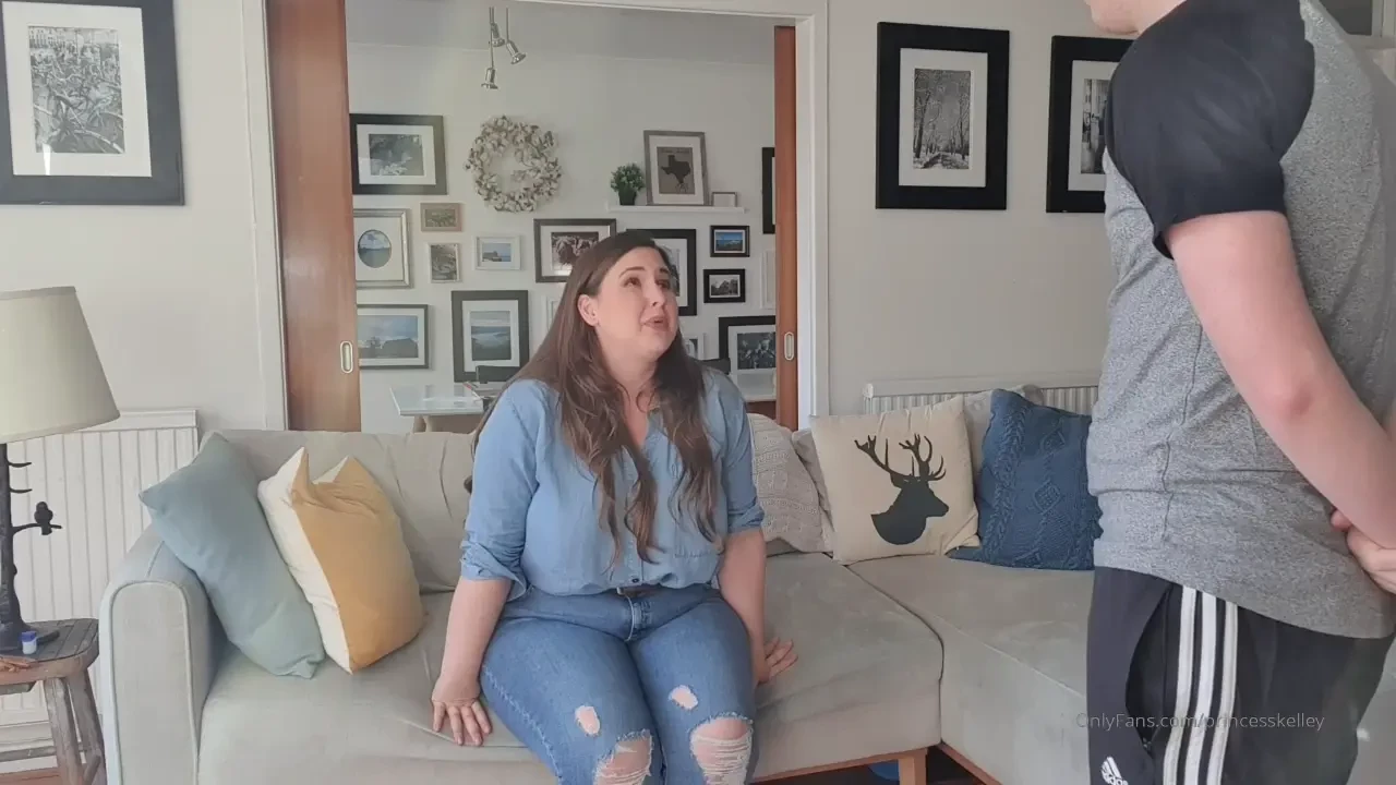 Video what happens when a naughty boy realizes he needs a spanking he 