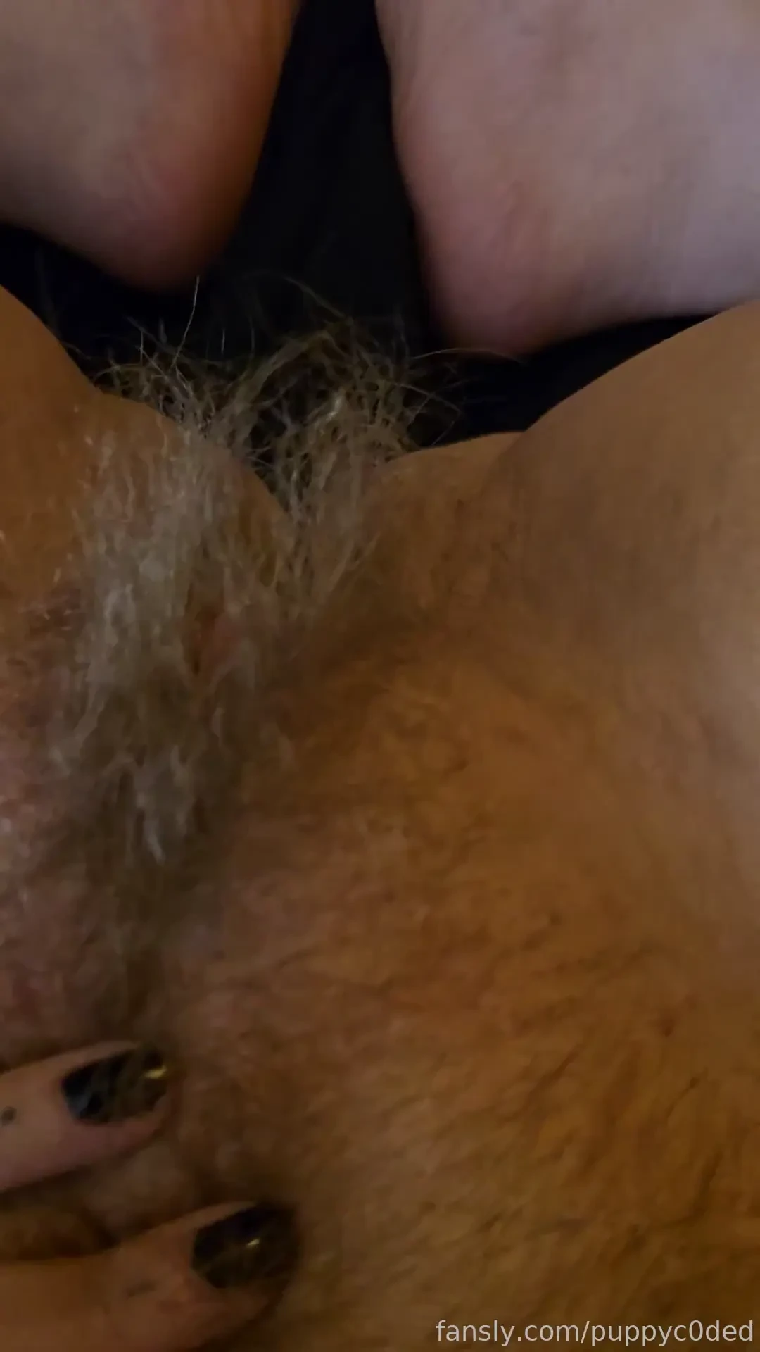 Wiggling my belly and my toes feet toes soles pussy hairypussy bush part 1 