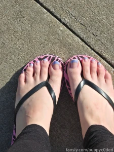 Goon morning cutiepies have a good day 3 feet toes flip-flops