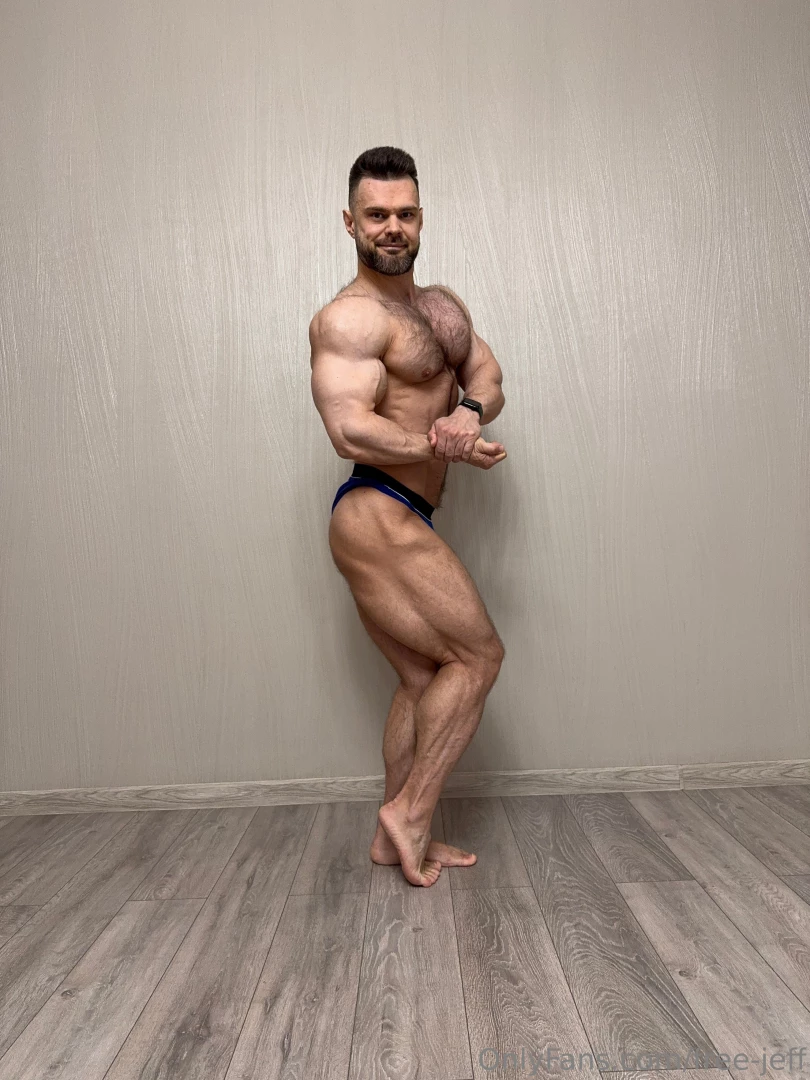 No hands just your gaze 