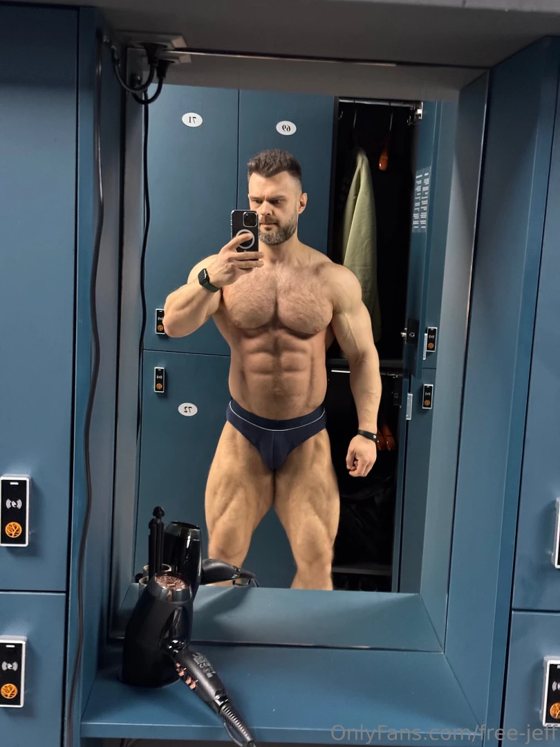 Presses you want to lick 