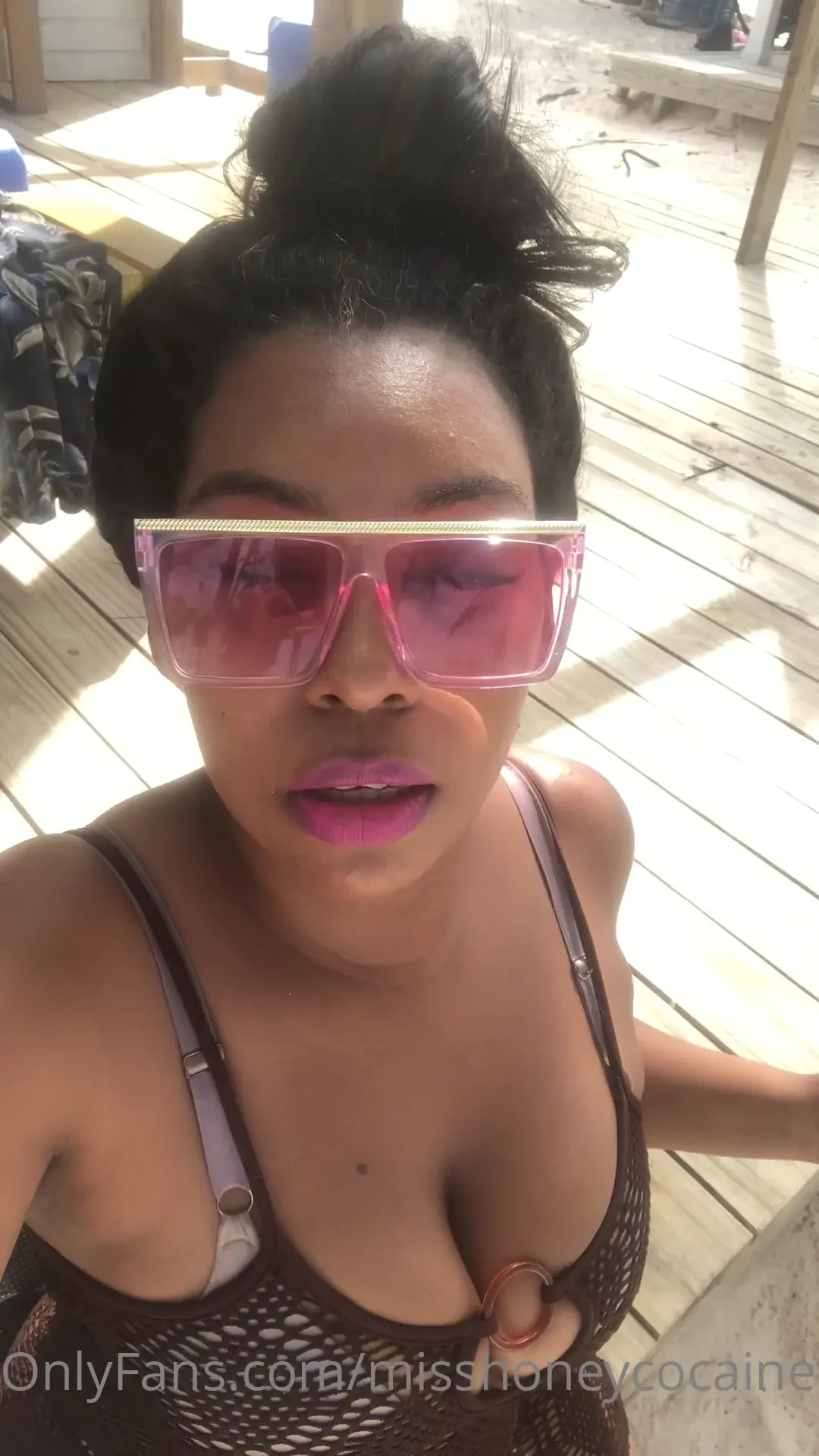 Morning for my loyal fans who love my content have a beautiful 