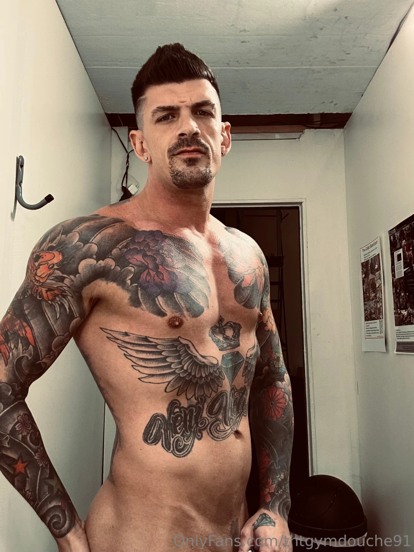 Behind the scenes from a shoot yesterday pics coming soon 