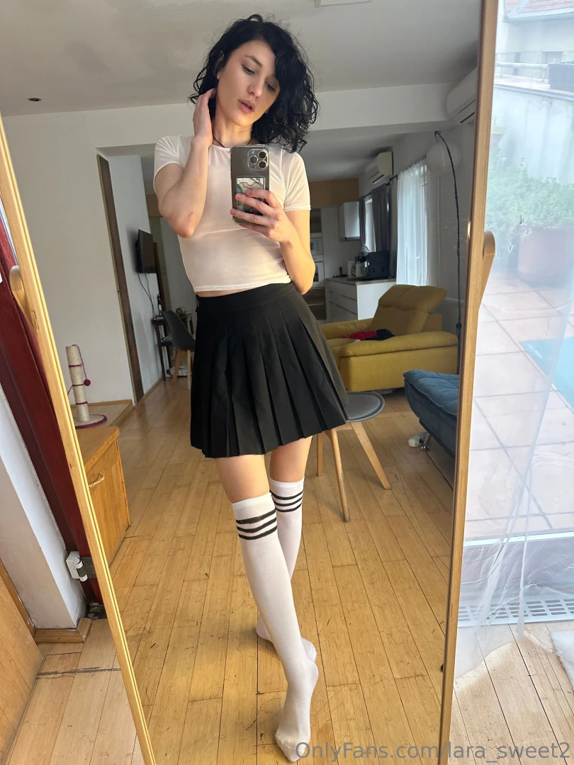 How do you like my new outfit would you like i create something hotter 