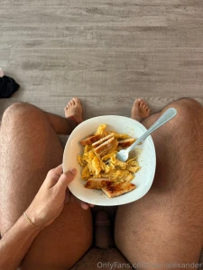 This week been eating big carbs to see if i can get a little bigger