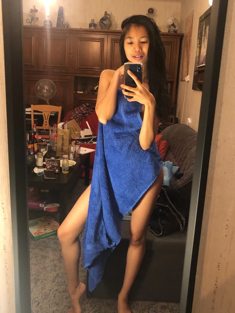 Bin noch klatschnass das handtuch klebt an meiner haut rutscht bei part 6 