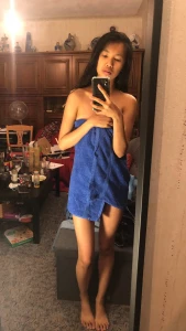 Bin noch klatschnass das handtuch klebt an meiner haut rutscht bei part 5