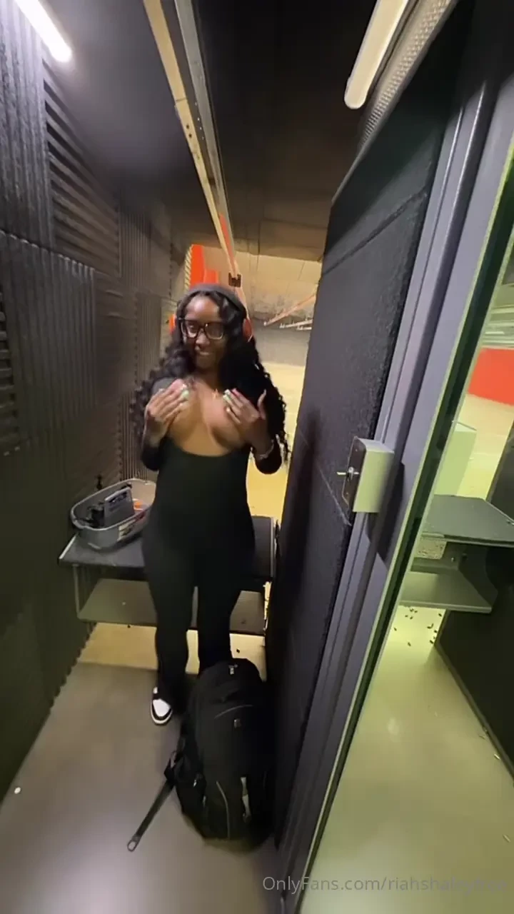 Titty tuesday at the gun range 