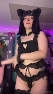 A naughty kitten part 1