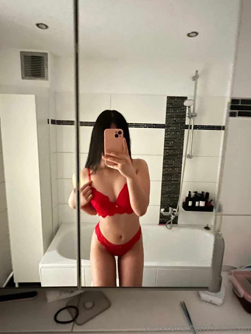 Not sure how i d like red on me - rather id like u on me p dont laugh 