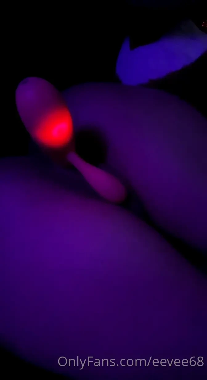 Sexy strip tease loved when i had my nipples pierced 