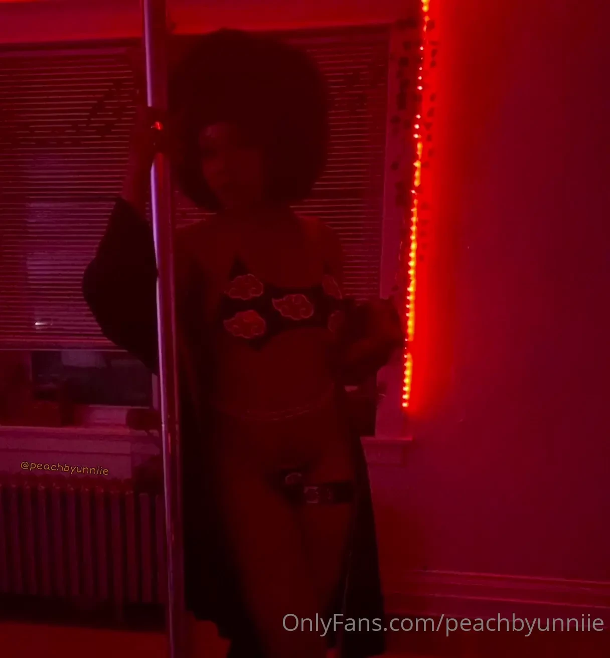 Self-sacrifice a nameless shinobi who protects peace within its shadow 