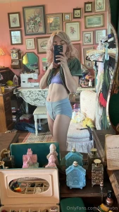 Here are some mirror shots i ve been holding onto happy tuesday i m