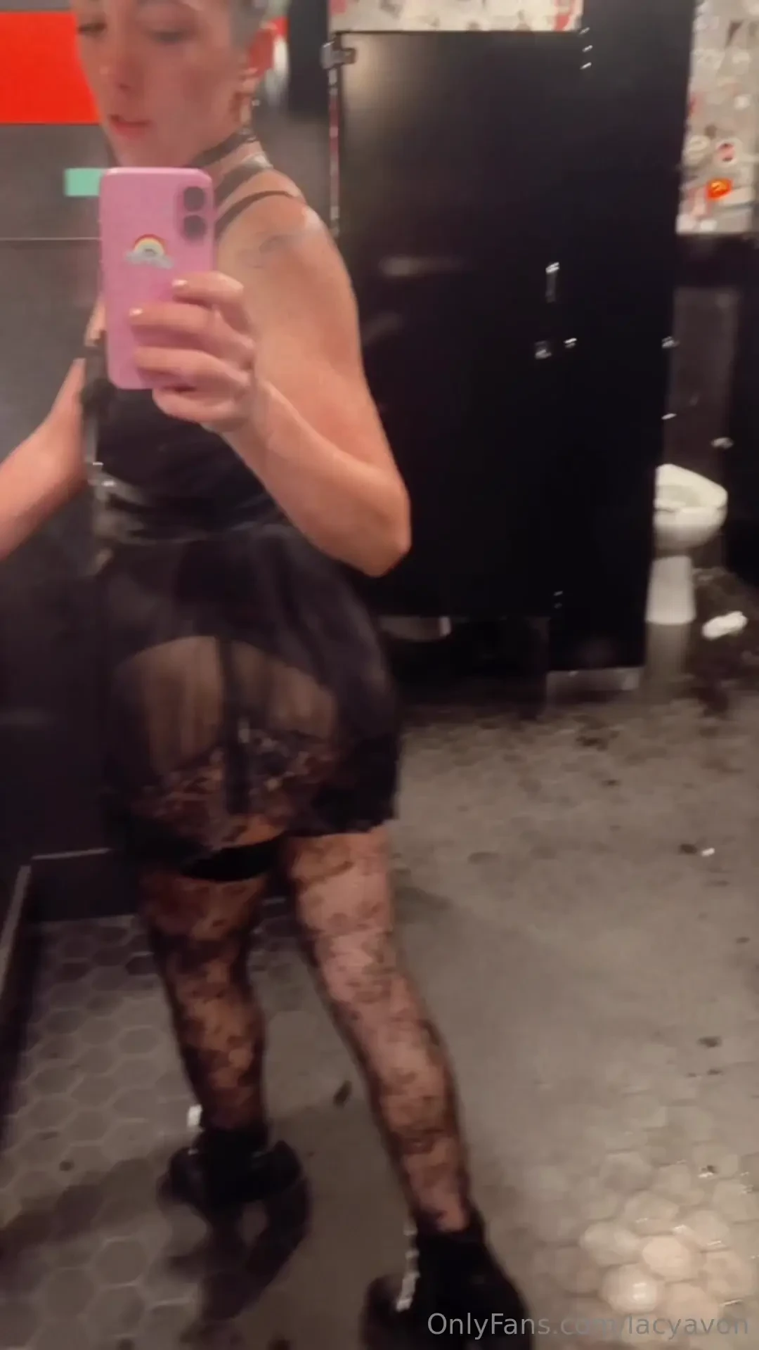 How do y all like my outfit from last night 