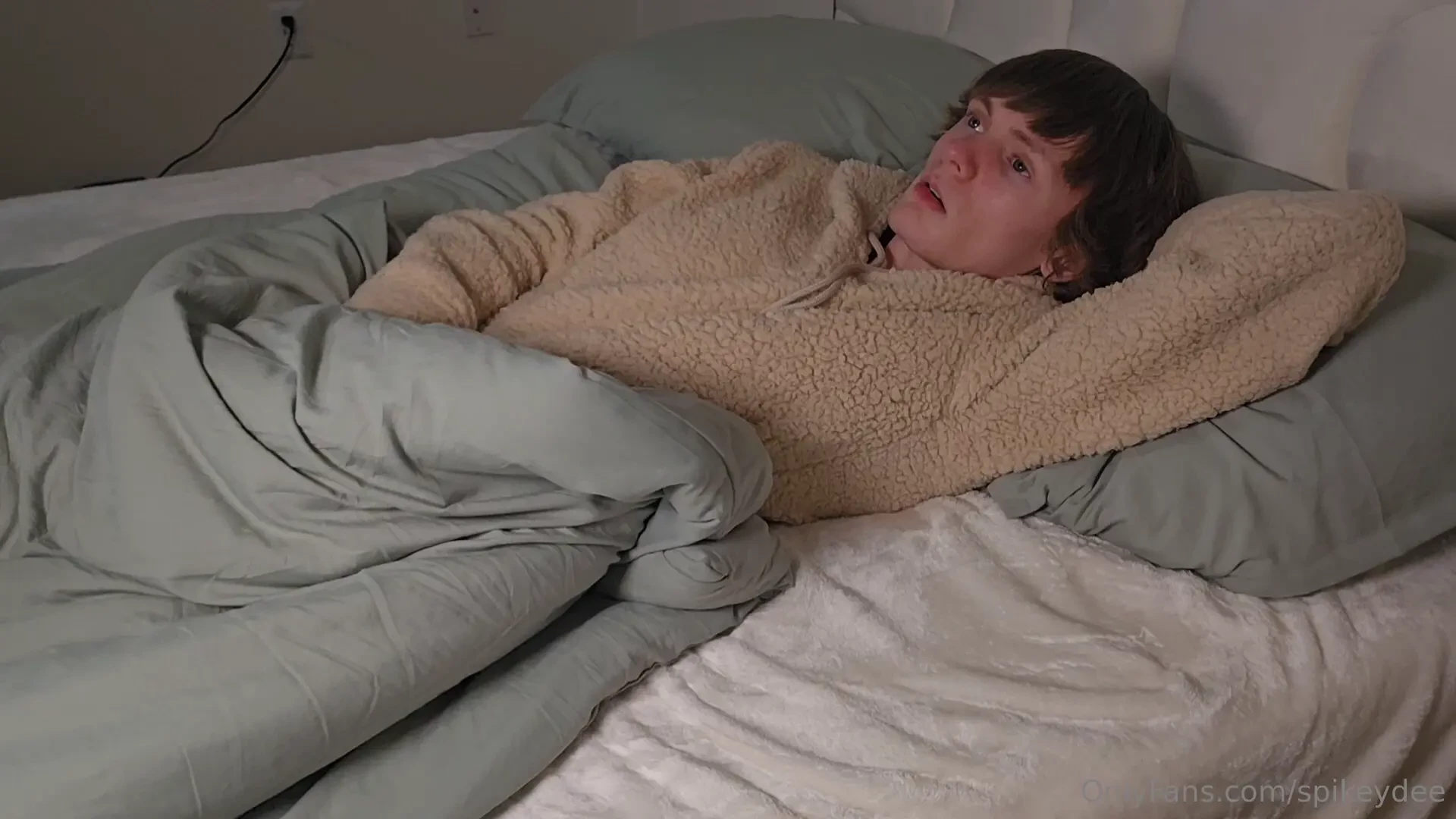 Jerking off at night and finishing on my chest 