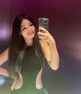 Do i look like the main course tonight