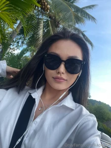 Would you turn around if you saw me walking by