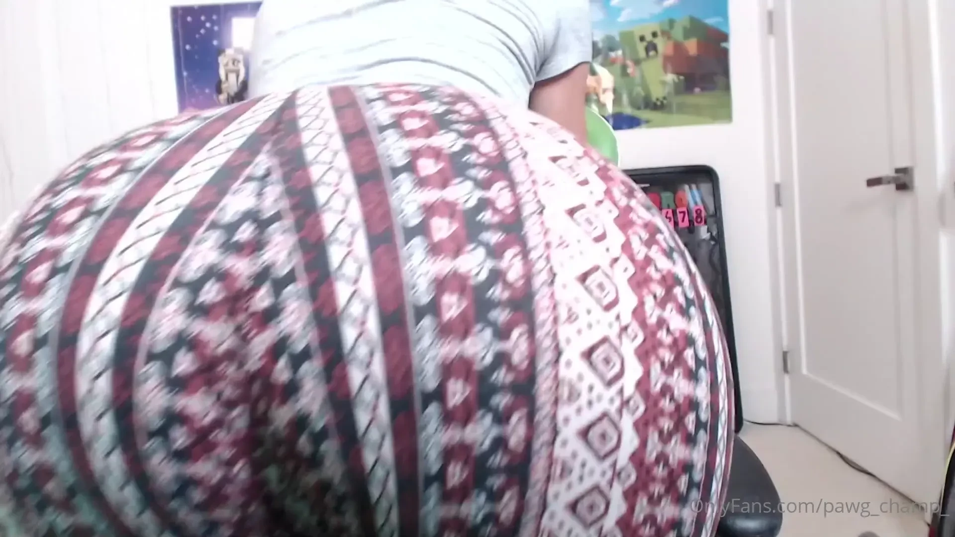 New ass worship joi is in your inbox waiting for you 