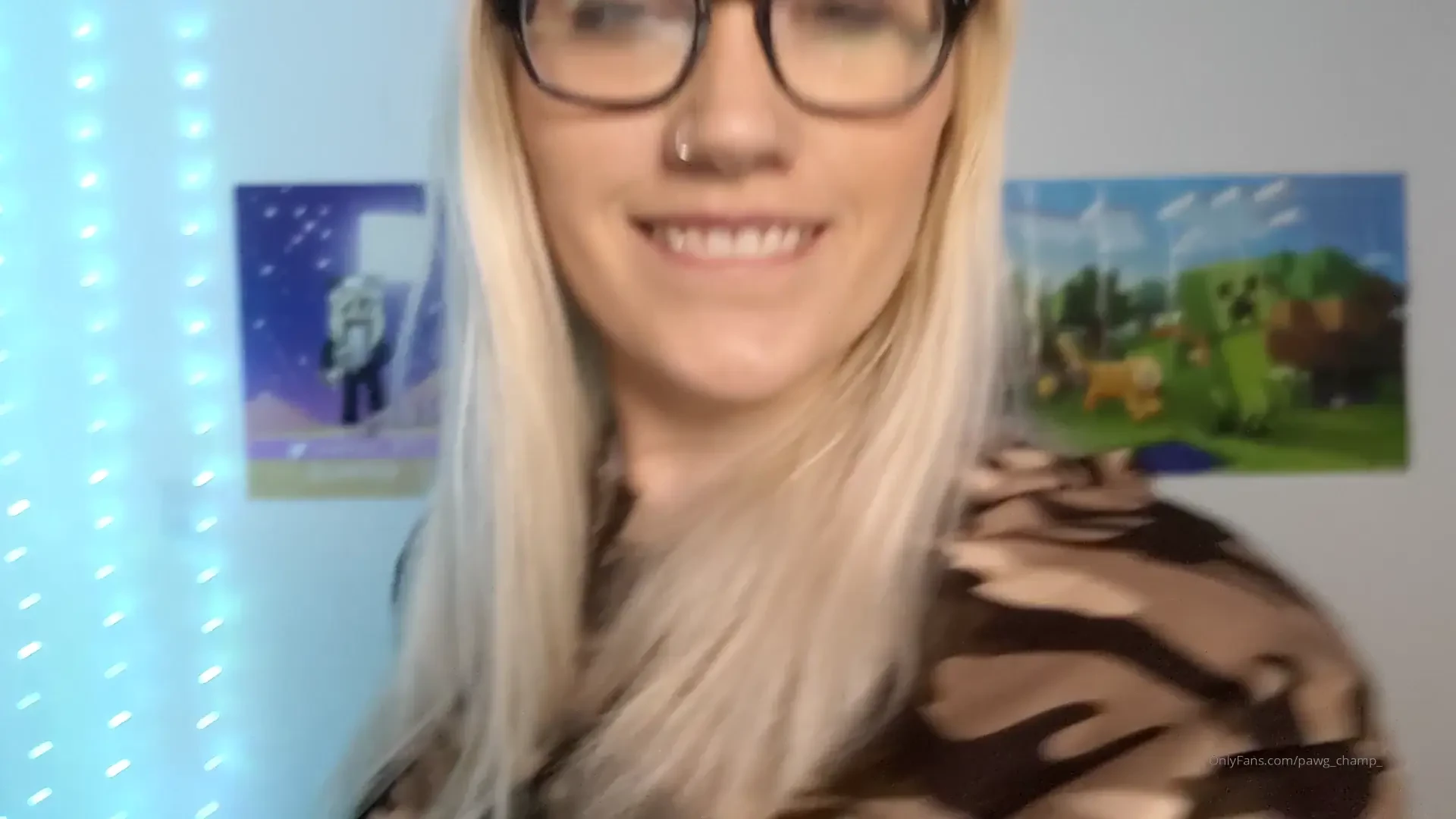 A teaser to the new video in your inbox but shhh don t tell 