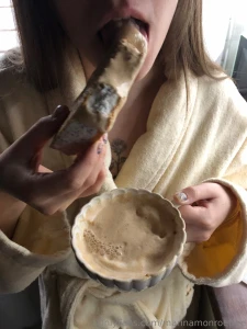 Coffee ice cream or ice cream and coffee