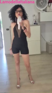 Un abbraccio forte dalla modella italiana