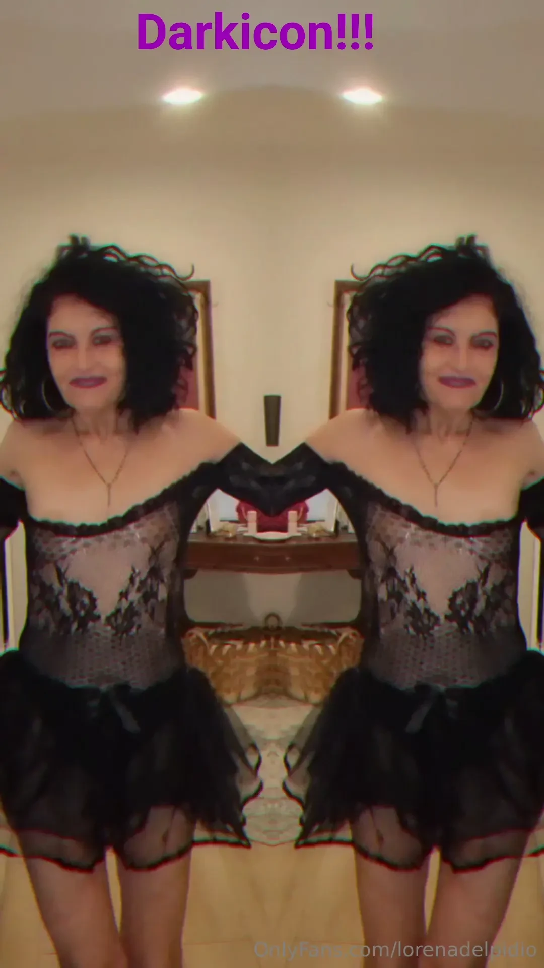 La modella italiana vi bacia e vi abbraccia darkicon 