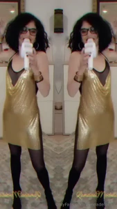 Buongiorno dalla modella italiana vi invito a acquistare i video sono