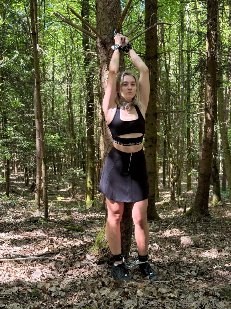 Im wald an einem baum gekettet chained to a tree in the forest part 1 