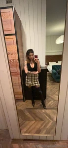 Cuck i m about to head out for a date dm me to fund it