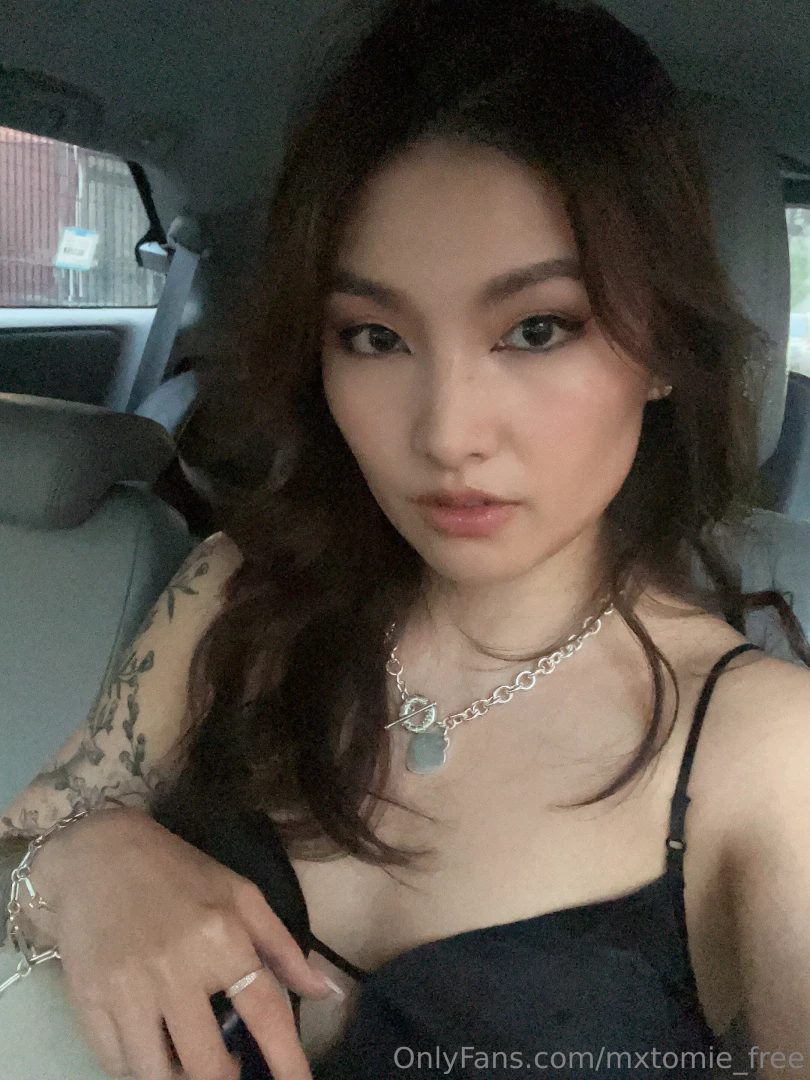 Selfie for the desperate sissys 
