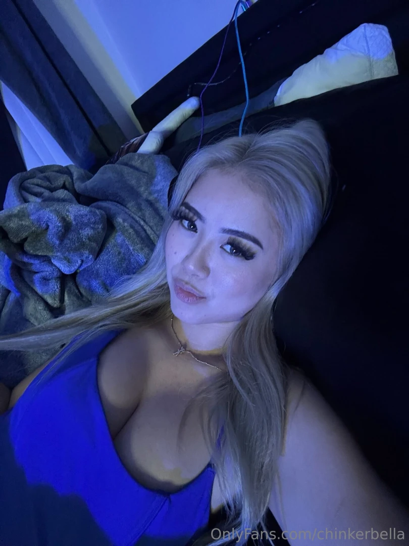 Why do i look kinda cute in blue lighting part 3 