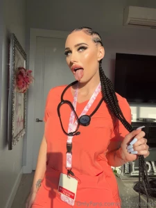 Nurse dara made a housecall yesterday to a patient he s feeling much