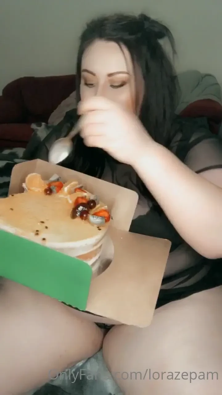 This was a very large cake 