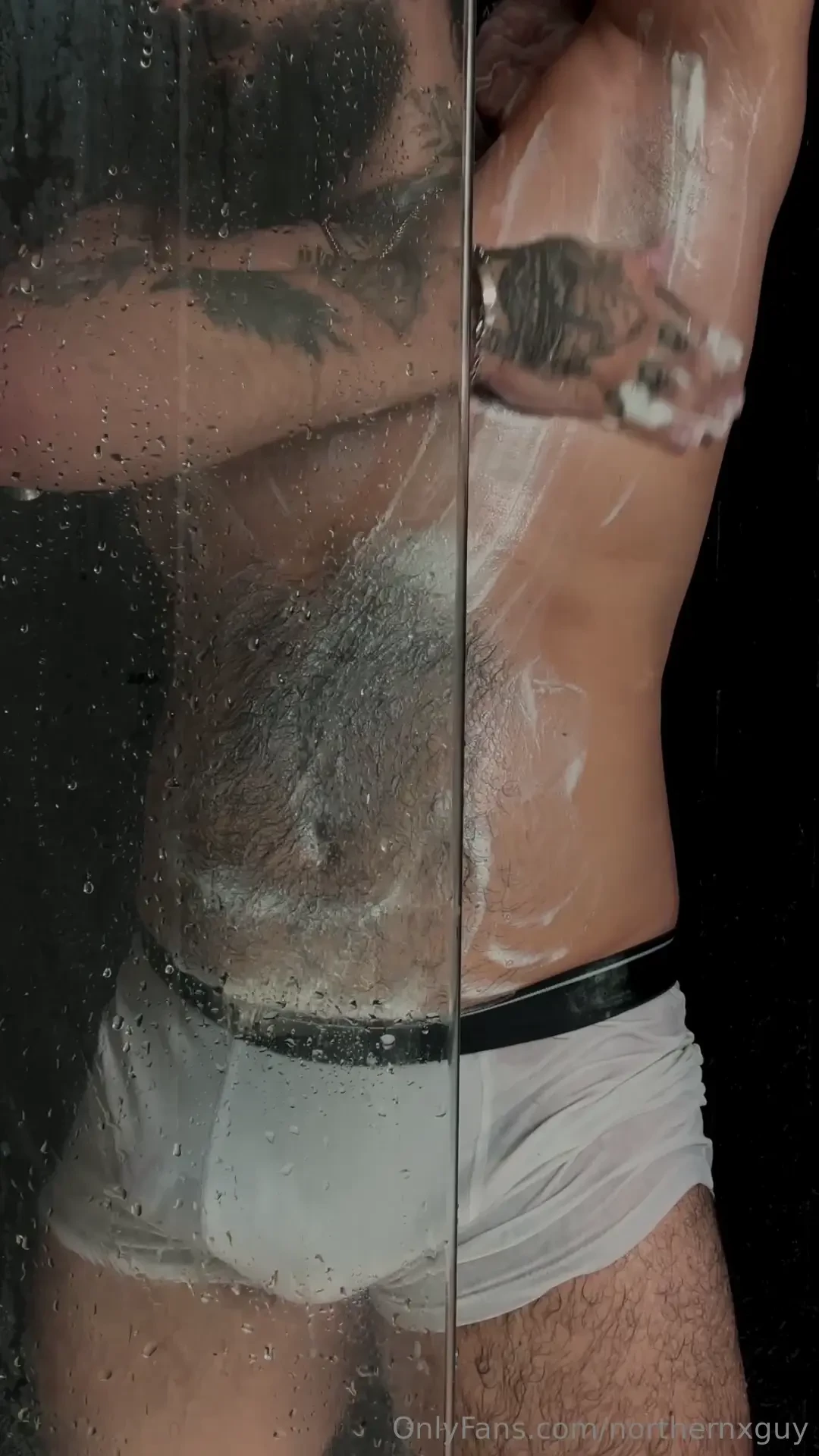 Vem tomar banho comigo will you come take a shower with me 