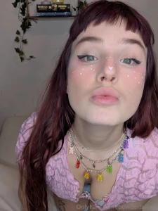 I think this outfit makes me look really cute what do you think xx part 2