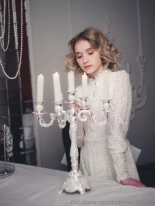 Do i look like a noblewoman i love that aesthetic