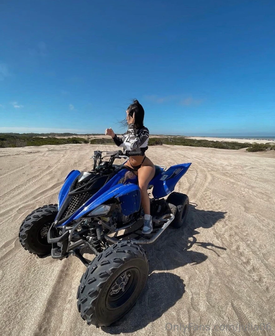 No this isnt a school trip but a wild adventure part 1 