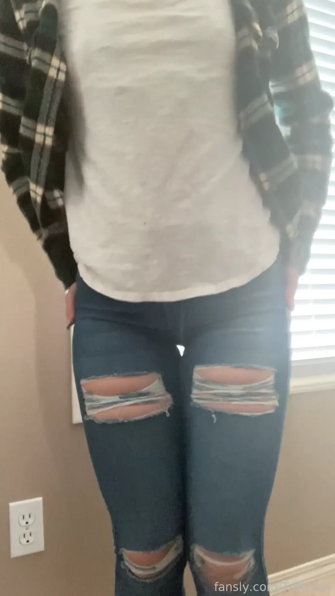 I chat away during this 5 minute strip tease asking you where you want 