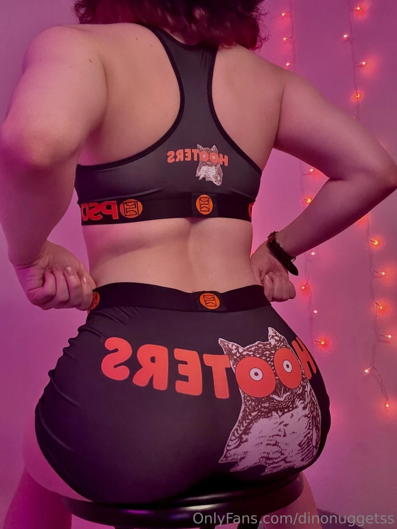 Got a new job at femboy hooters want to order a meal 